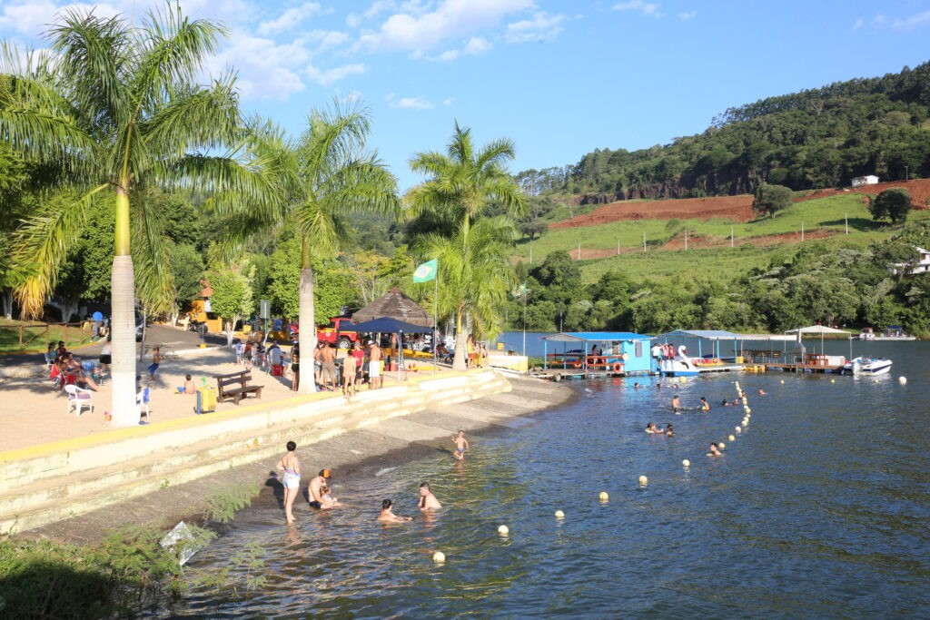SC tem 1ª praia de rio das Américas certificada com a Bandeira Azul; conheça