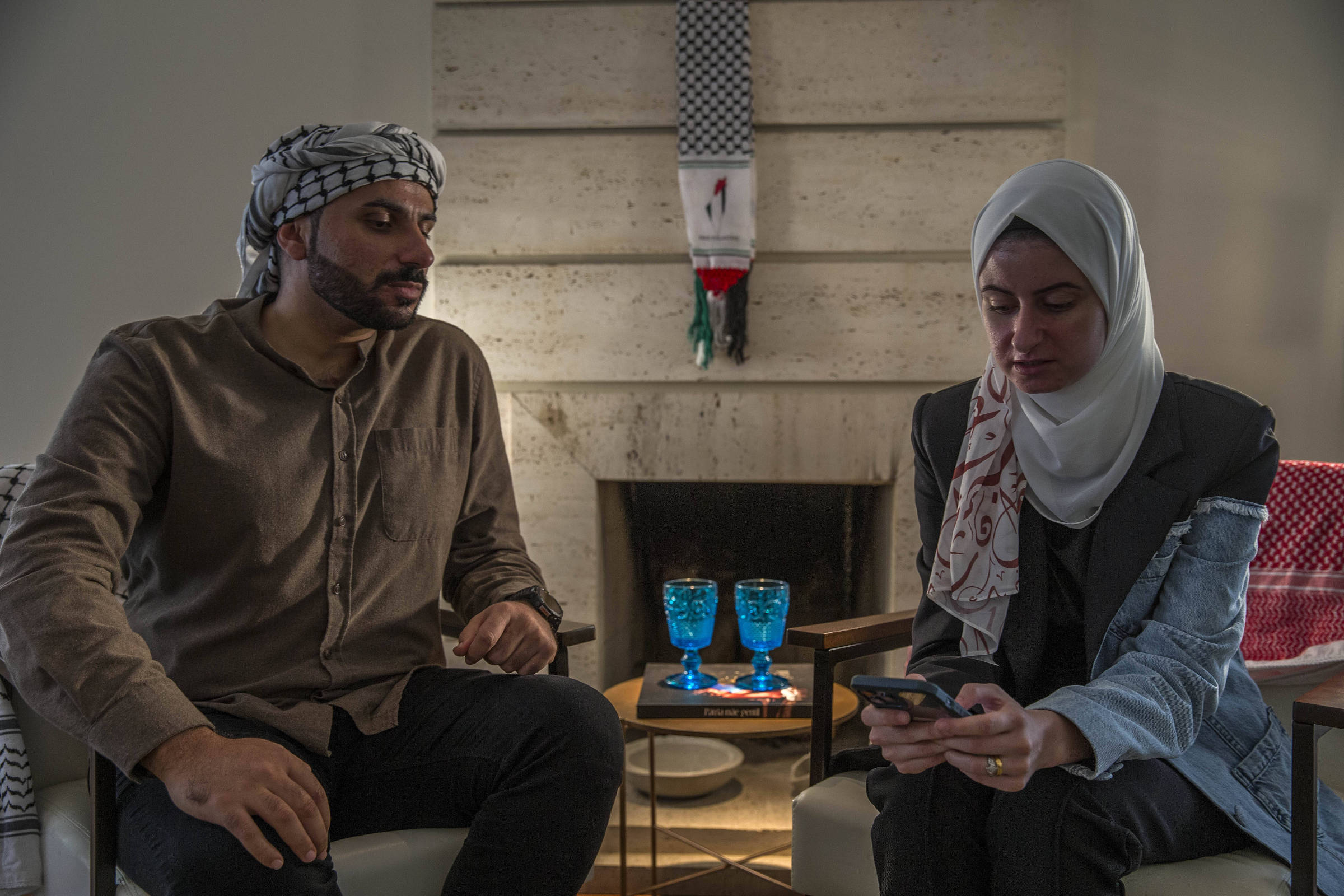 ‘Queremos voltar para Gaza e morrer com nossa família’, diz casal de palestinos no Brasil