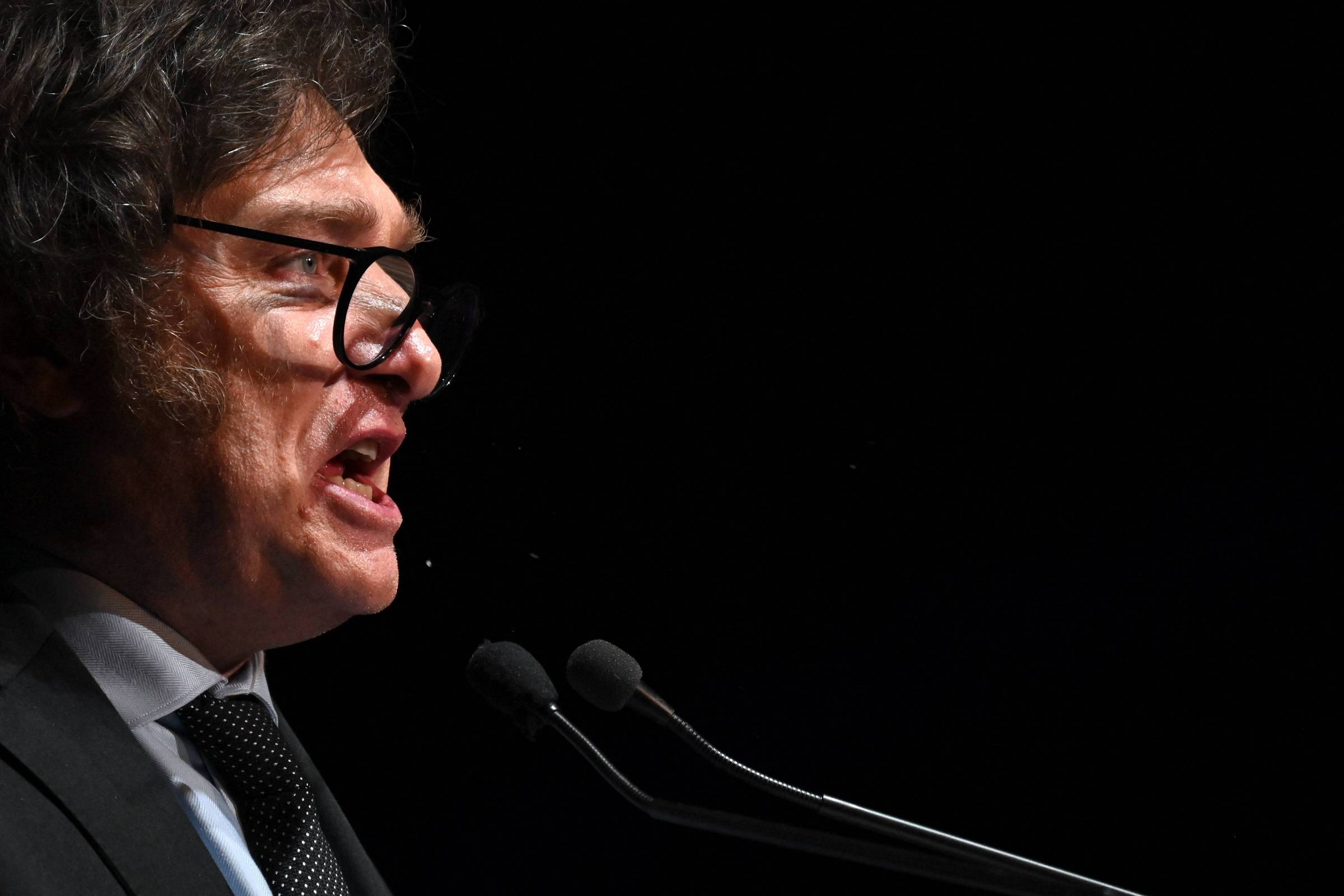 Milei acusa Lula de financiar adversário em eleições da Argentina sem apresentar provas