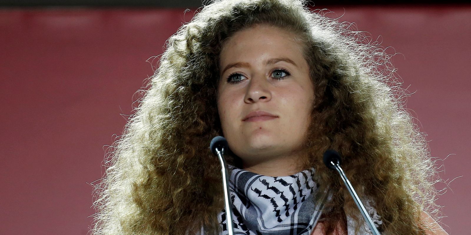 Ícone da causa palestina, ativista Ahed Tamimi é presa por Israel