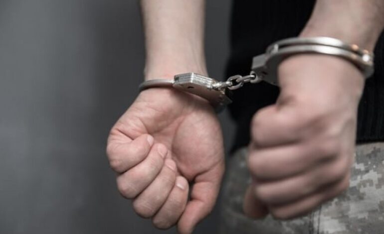 homem-e-preso-suspeito-de-agredir-e-arrancar-partes-do-cabelo-da-mulher