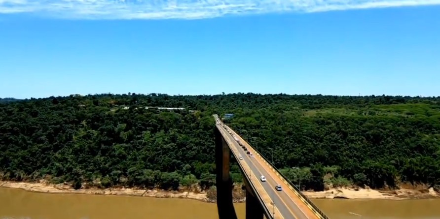 Saiba quais documentos brasileiros têm que apresentar para entrar na Argentina via terrestre