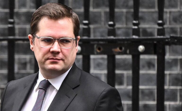 Ministro britânico renuncia por ver controversa lei anti-imigração como insuficiente