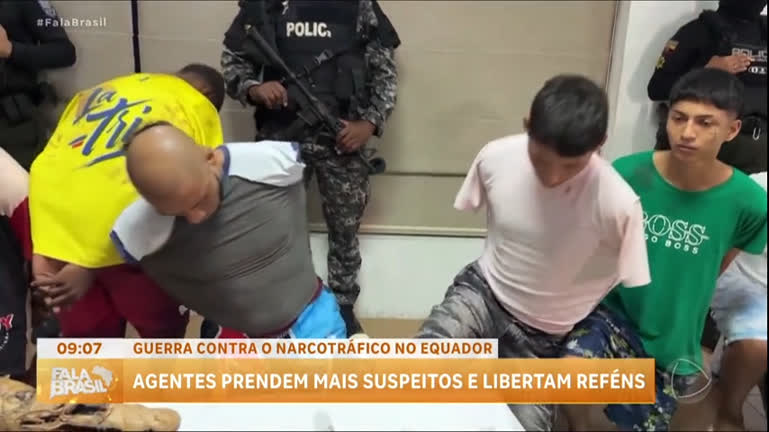 policiais-prendem-mais-suspeitos-e-libertam-refens-no-equador