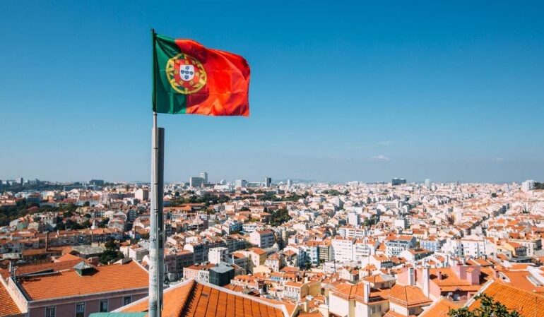 Cidadania portuguesa: como mudança em regra pode agilizar processo para brasileiros