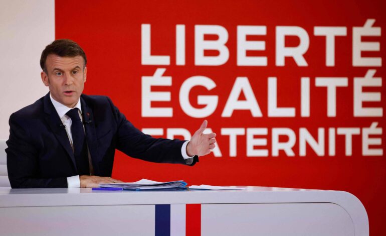 macron-anuncia-‘traje-unico’-em-escolas-apos-polemica-com-veste-islamica