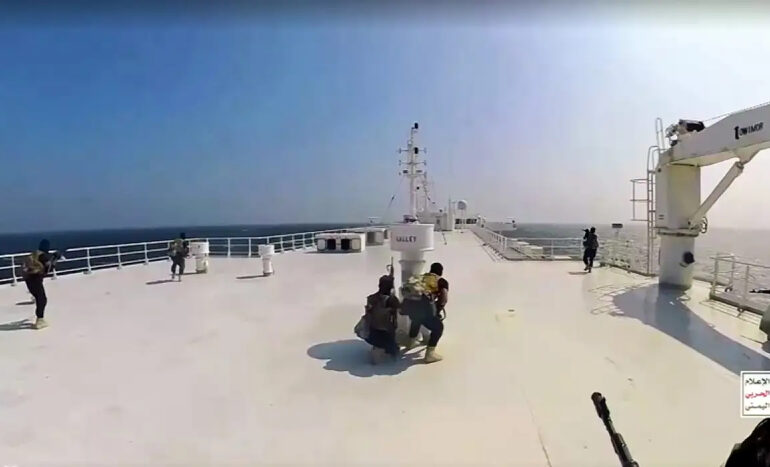 houthis-assumem-ataque-contra-navio-dos-eua-na-costa-do-iemen