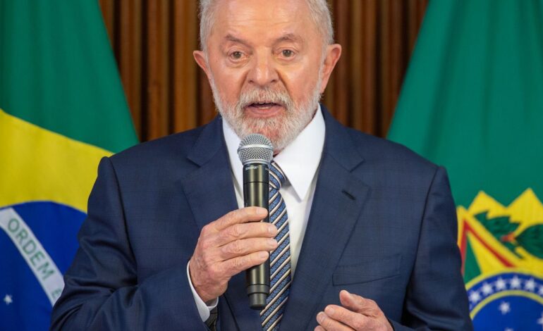 Lula lança pedra fundamental do campus do ITA em Fortaleza
