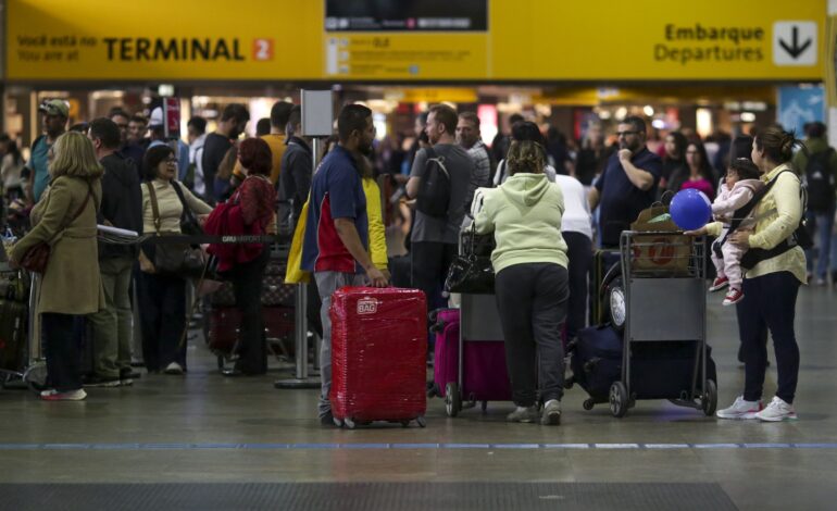 Greve geral na Argentina faz aéreas brasileiras cancelarem voos para o próximo dia 24