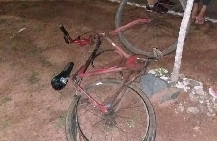 ciclista-de-47-anos-morre-apos-carro-bater-em-bicicleta,-diz-policia