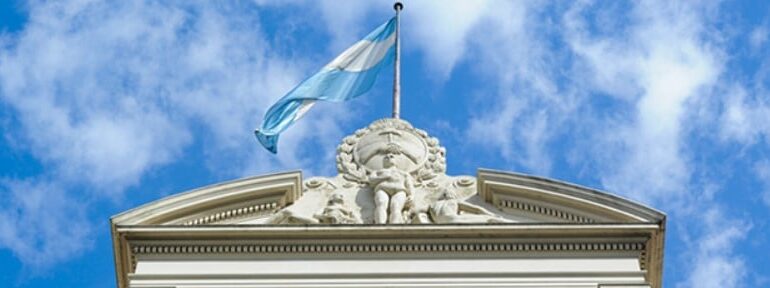 argentina-ultrapassa-libano-e-fecha-2023-com-a-maior-inflacao-do-mundo