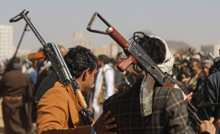 podcast-explica-consequencias-de-ataques-houthis-no-mar-vermelho