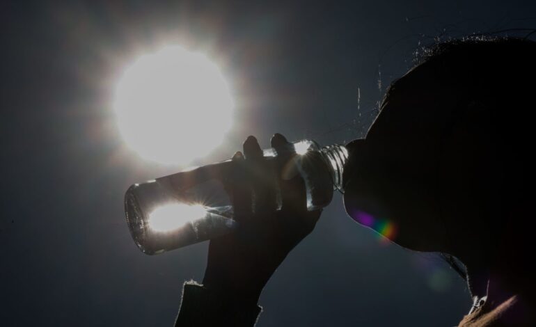 calor-acima-da-media-e-carnaval-com-chuva:-veja-a-previsao-para-o-mes-de-fevereiro