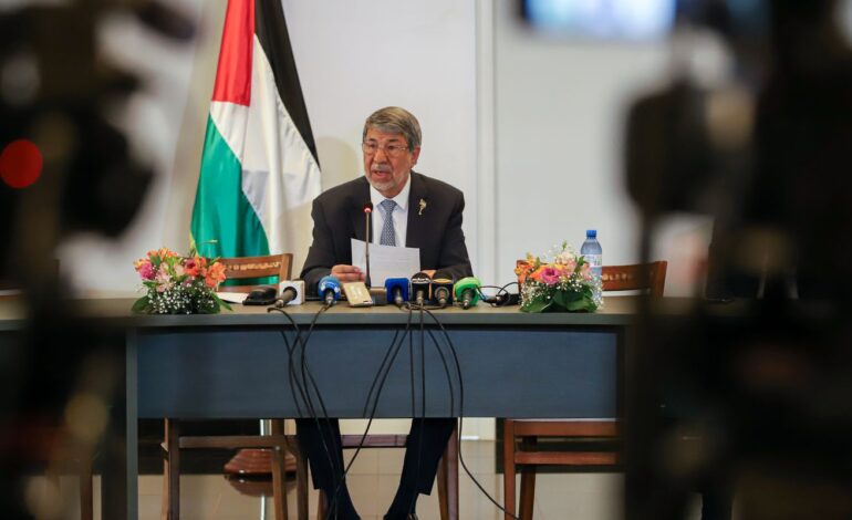 Embaixador pede à mídia brasileira que mostre verdade sobre Gaza
