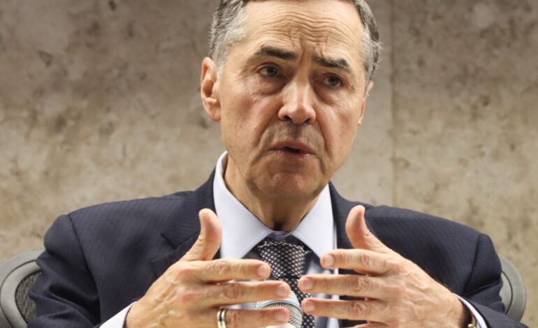 Barroso diz que risco à democracia era maior do que se pensava