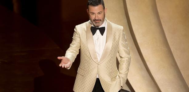 jimmy-kimmel-ironiza-criticas-de-trump-no-oscar-2024-e-recebe-aplausos