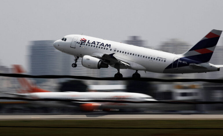 passageiros-sao-hospitalizados-na-nova-zelandia-apos-incidente-tecnico-em-voo-da-latam