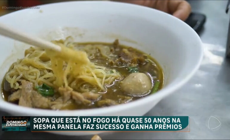 sopa-que-esta-no-fogo-ha-quase-50-anos-faz-sucesso-na-tailandia-e-ganha-premios