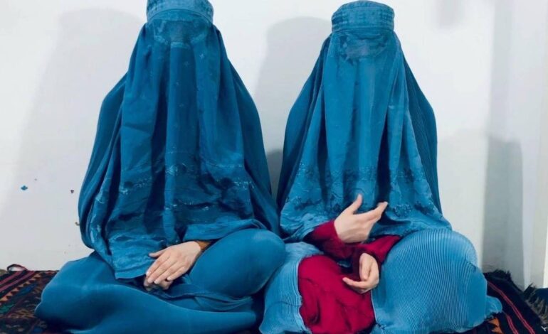 as-irmas-afegas-que-desafiam-o-taliba-cantando-sob-a-burca