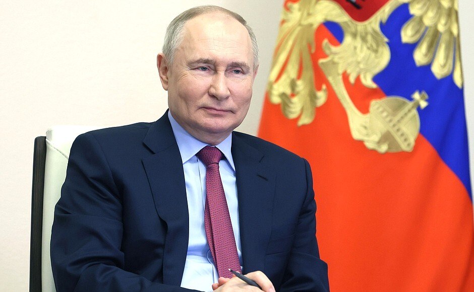 Primeiros resultados das eleições presidenciais russas confirmam vitória de Putin