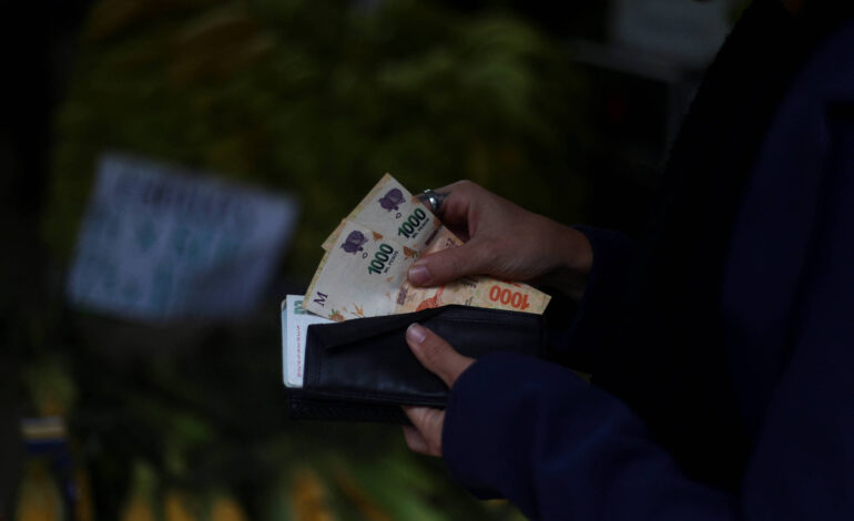 inflacao-na-argentina-fica-em-11%-em-marco-e-desacelera-pelo-3o-mes-seguido