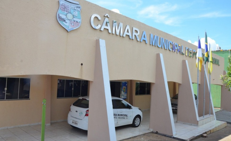 camara-municipal-lanca-concurso-com-oito-vagas-e-salarios-de-ate-r$-1,8-mil;-veja-cargos