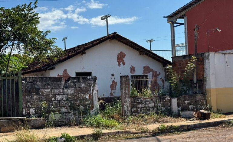 mulher-encontrada-morta-com-corte-na-garganta-e-sinais-de-violencia-e-identificada
