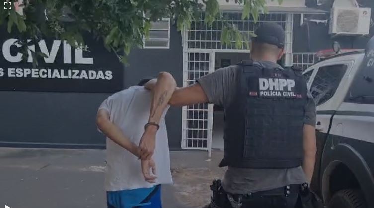 suspeito-de-homicidio-e-preso-apos-atirar-em-policiais-e-se-render