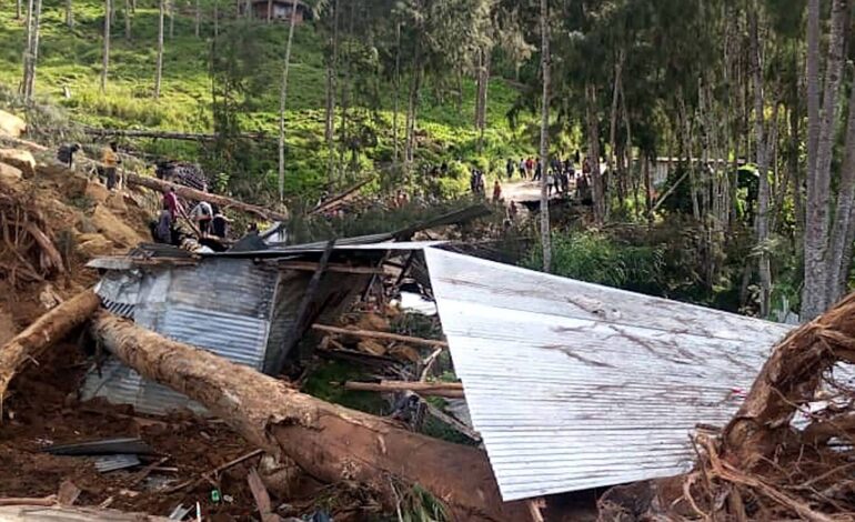 deslizamento-soterrou-mais-de-300-pessoas-em-papua-nova-guine,-diz-autoridade