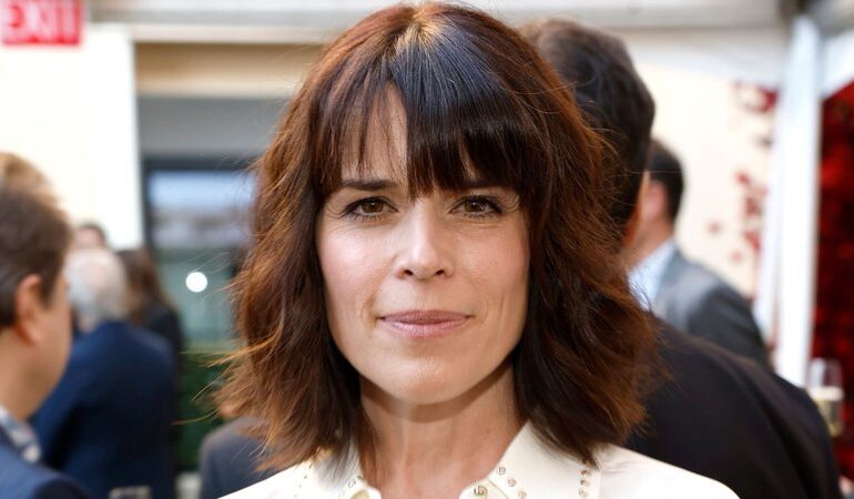 neve-campbell-revela-que-ficou-‘triste’-por-nao-atuar-em-panico-6