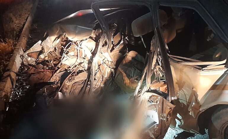 uma-pessoa-morre-e-outra-fica-gravemente-ferida-apos-acidente-entre-veiculos-na-br-153