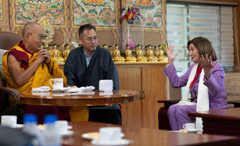 em-provocacao-a-china,-congressistas-dos-eua-visitam-dalai-lama