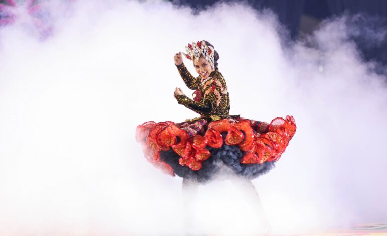 com-lenda-sobre-fera-do-sertao,-
ysmir-ribeiro-e-eleita-rainha-do-arraia-da-capital-2024