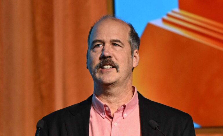 krist-novoselic,-ex-baixista-do-nirvana,-se-candidata-a-presidente-dos-eua