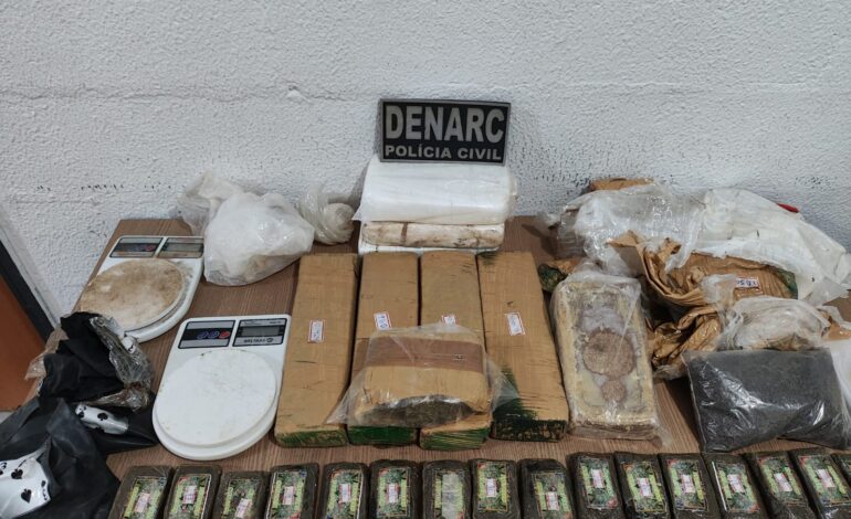 policia-encontra-mais-de-r$-300-mil-em-drogas-e-prende-suspeita-conhecida-como-‘dama-do-crime’