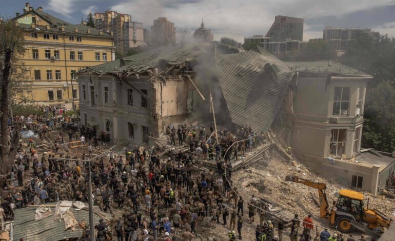 sem-provas,-russia-diz-que-fogo-antiaereo-ucraniano-atingiu-hospital-infantil-de-kiev