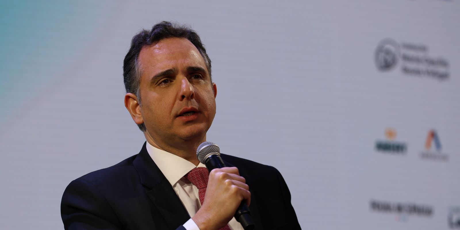 Pacheco e Barroso condenam atentado contra ex-presidente Trump