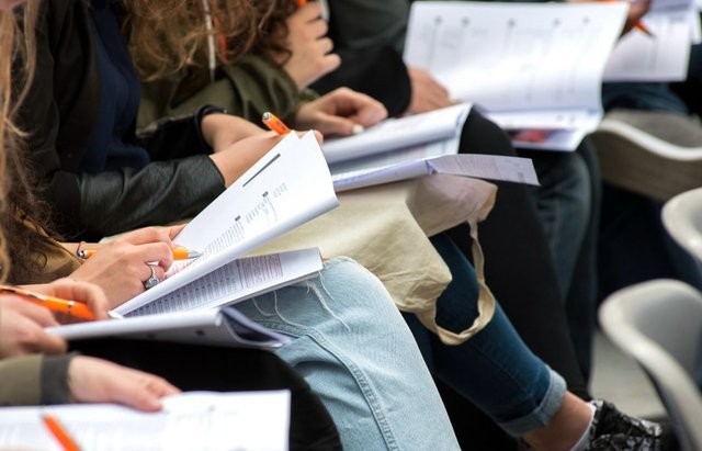 concursos-e-selecoes-oferecem-3,7-mil-vagas-com-salarios-de-ate-r$-15-mil-no-estado