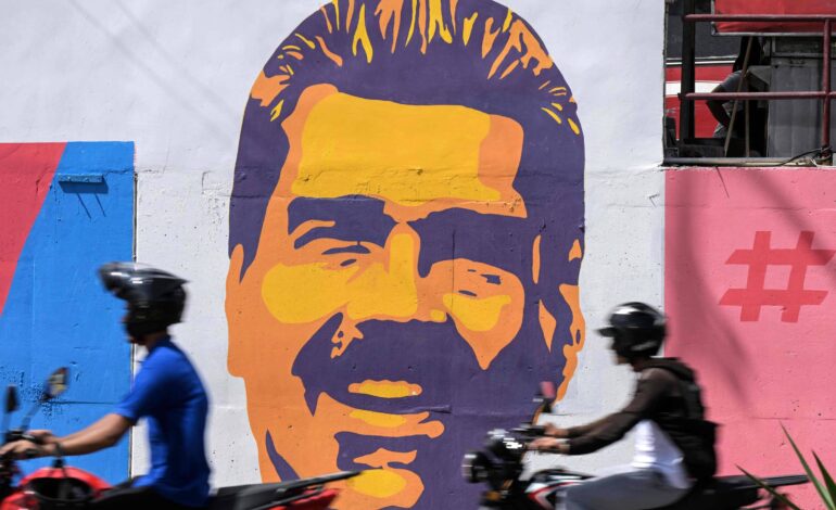 a-horas-da-eleicao,-maduro-convoca-embaixadores-em-ato-no-qual-critica-bolsonaro