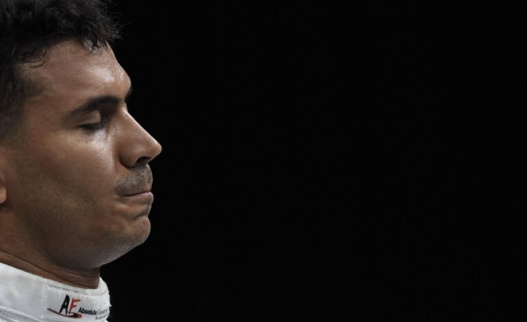 em-paris,-campeao-olimpico-venezuelano-deseja-paz-nas-eleicoes-do-pais