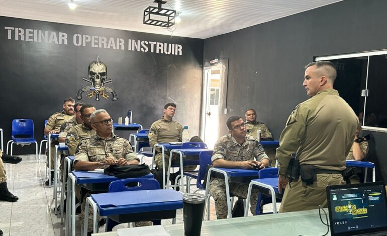 apos-polemicas-e-mortes-em-abordagens,-pm-inicia-curso-para-lidar-com-pessoas-em-surto