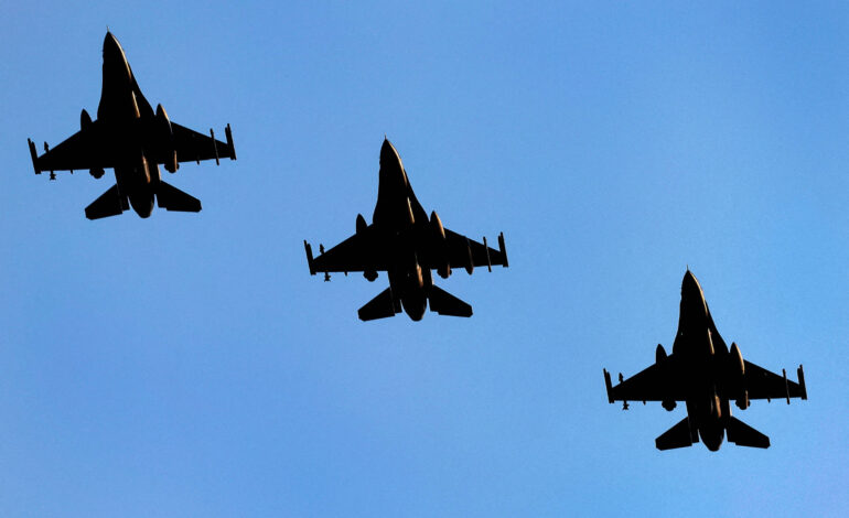 ucrania-recebe-primeiros-cacas-f-16-com-baixa-expectativa