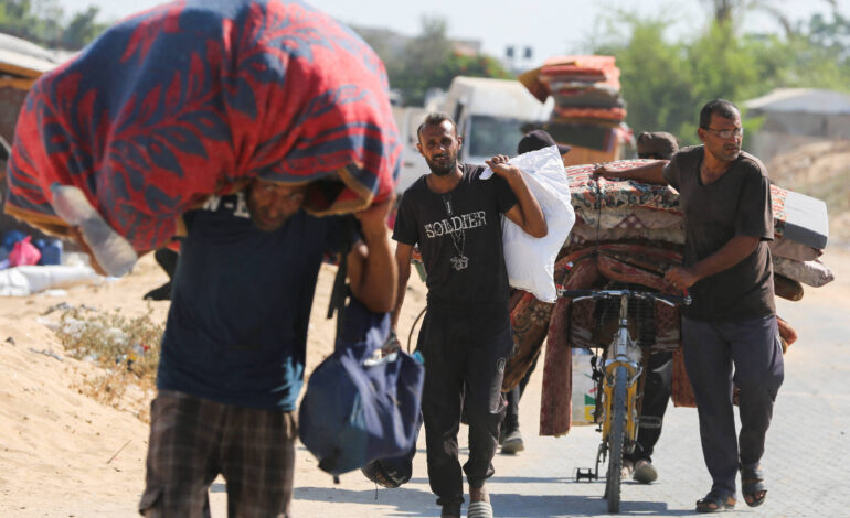 israel-ordena-que-palestinos-deixem-zona-humanitaria-no-sul-de-gaza-no-escuro