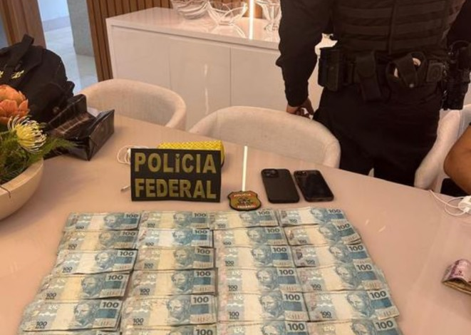 pf-apreende-mais-de-r$-67-mil-em-especie-na-casa-e-no-gabinete-do-governador-do-tocantins