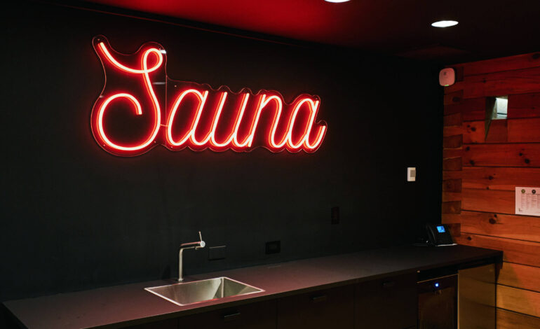 finlandia-faz-diplomacia-com-nudez-em-sauna-de-sua-embaixada-nos-eua