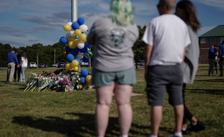 pai-de-adolescente-que-matou-4-em-ataque-a-tiros-em-escola-nos-eua-e-preso