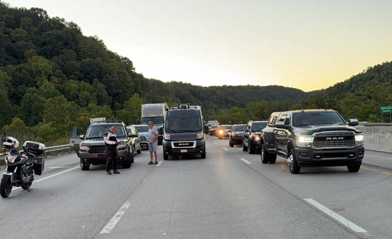 ataque-a-tiros-em-rodovia-deixa-7-feridos-nos-eua