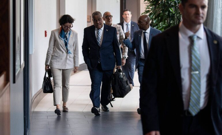 temos-de-reiterar-que-somos-humanos,-dizem-haitianos-apos-fake-news-de-trump