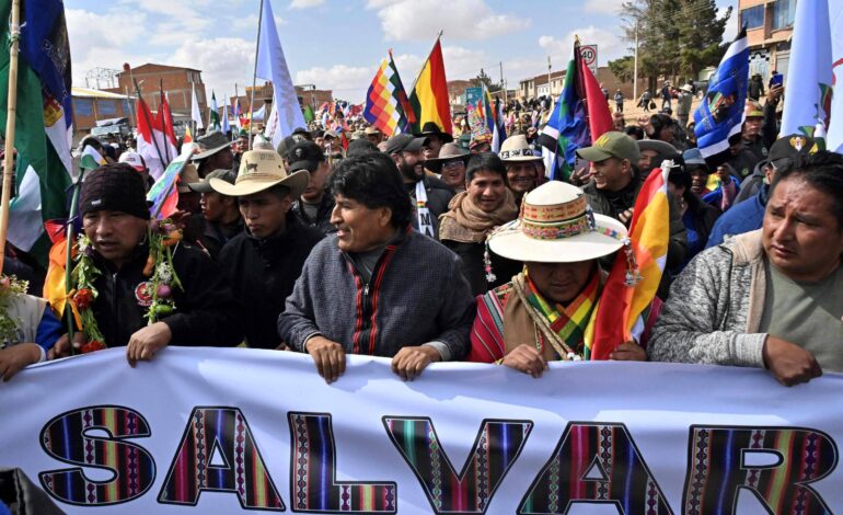 marcha-liderada-por-evo-se-aproxima-de-la-paz,-e-novo-confronto-deixa-8-feridos