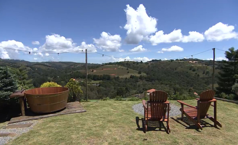 Cabanas, ofurô e mais: acampamento de luxo tem infraestrutura de casa com diárias de até R$ 1,7 mil